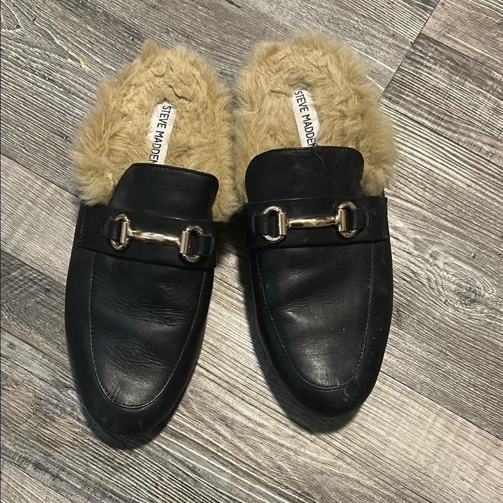 Steve Madden Black Fur-Lined Loafers